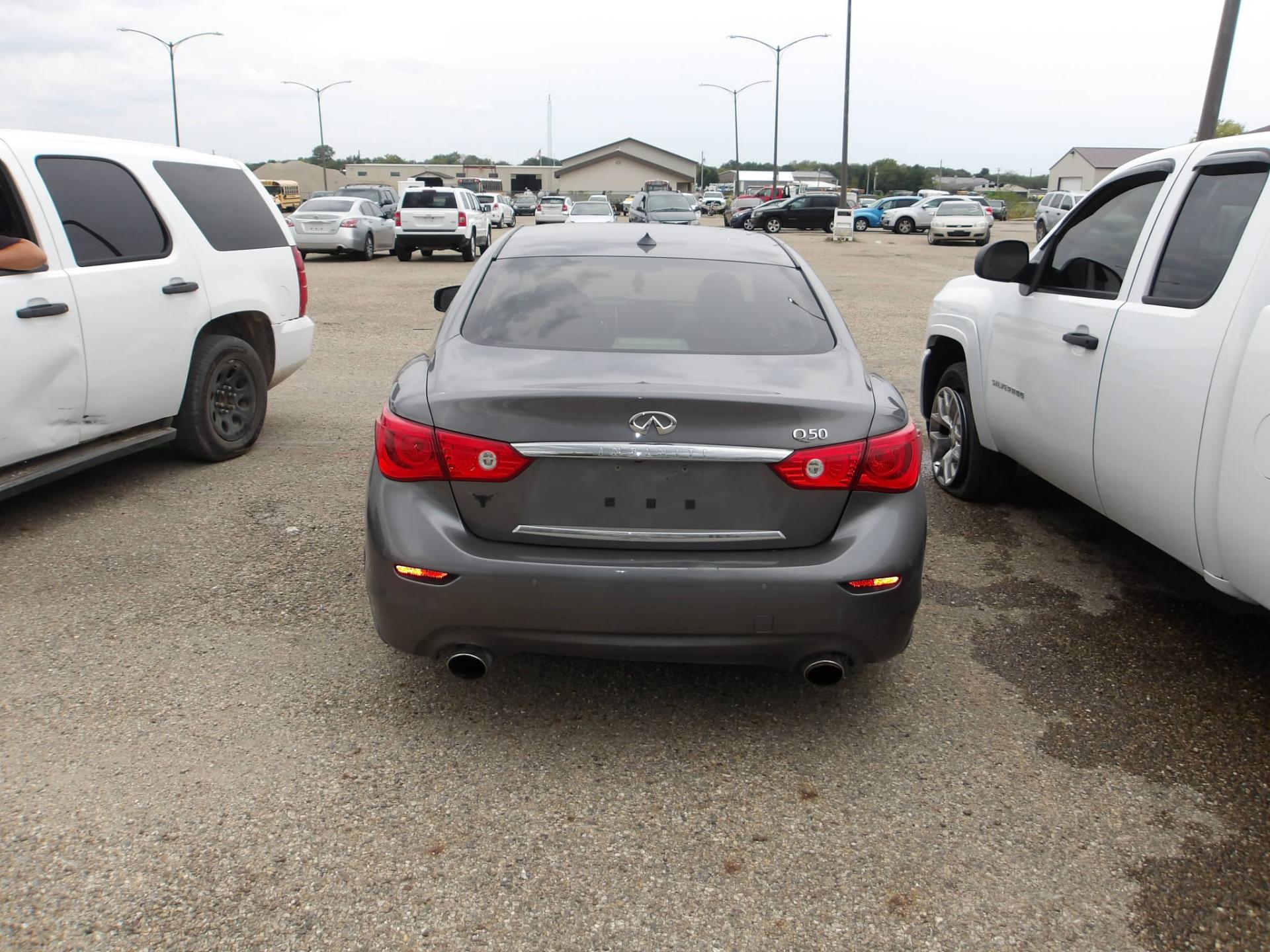 D41 - 2016 INIFINTI Q50