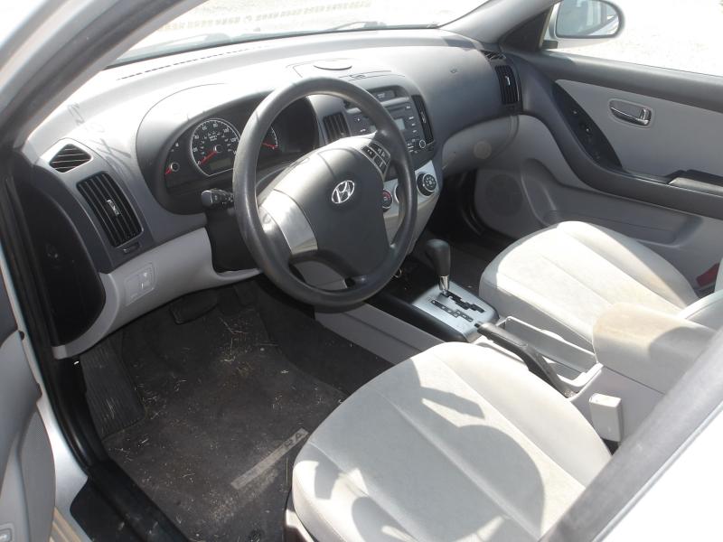 D58- 2010 HYUNDAI Elantra
