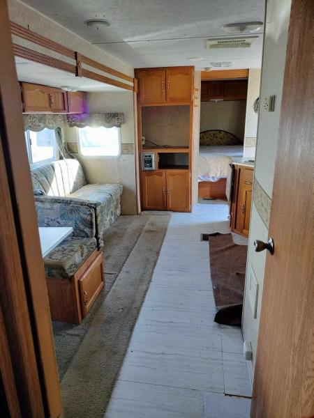 2007 PALOMINO BY FOREST RIVER Puma 32' Bumper Pull Camper