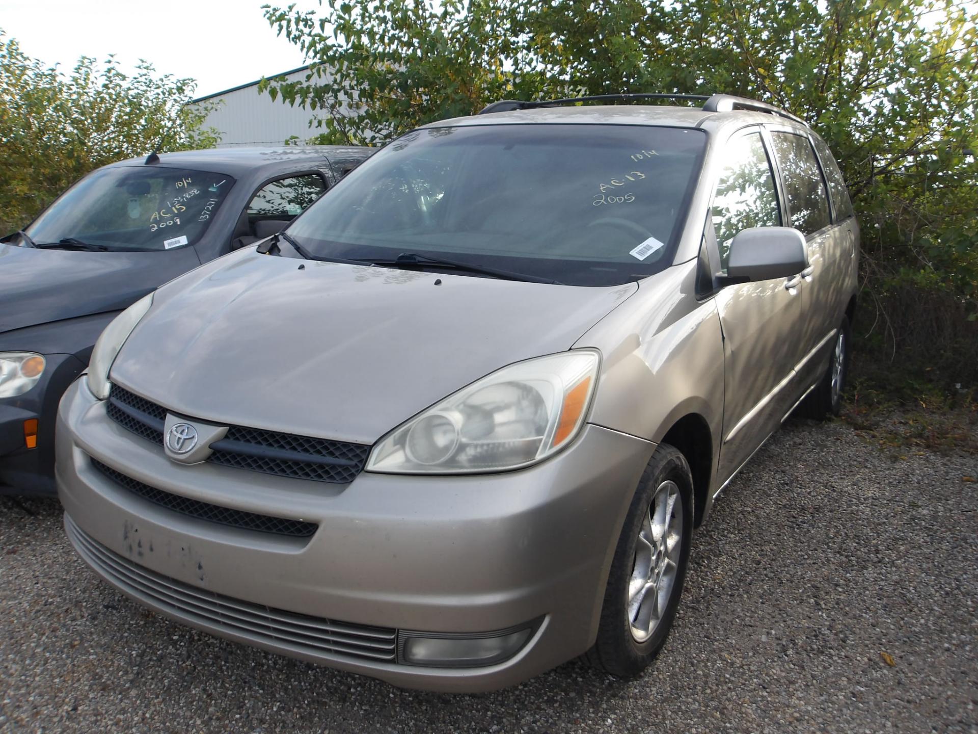 AC13 - 2005 Toyota Sienna