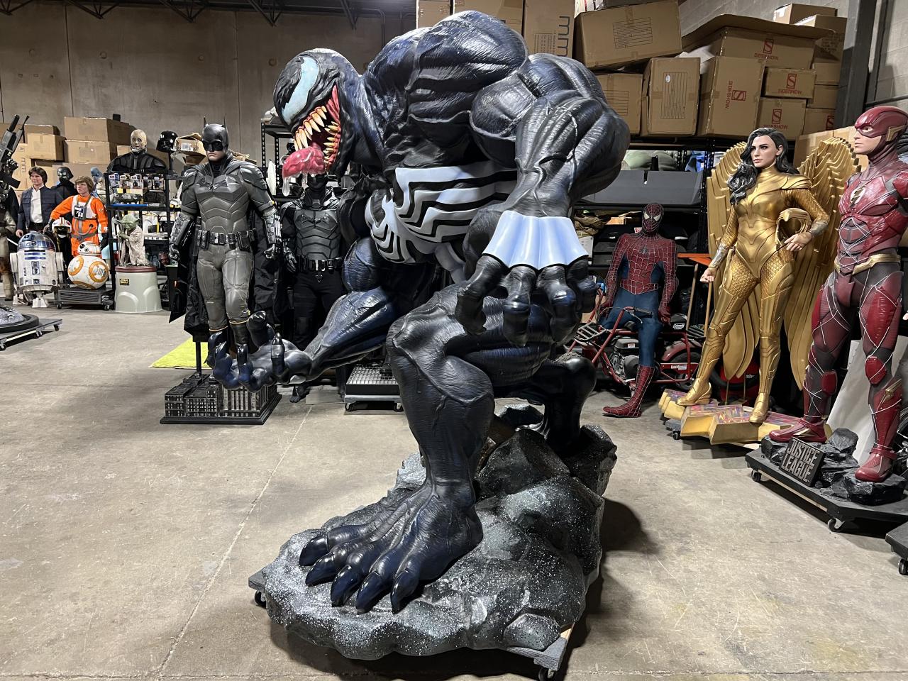 Marvel Beast Kingdom Venom