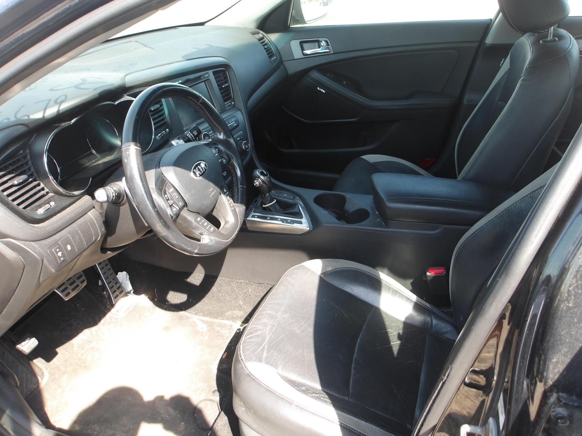 D11 - 2013 Kia Optima SX