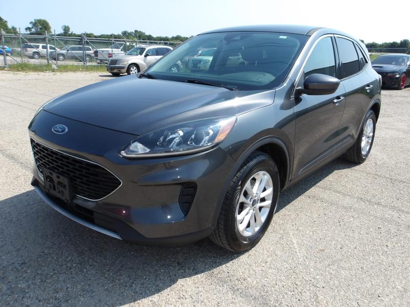 A43 - 2020 Ford Escape SE