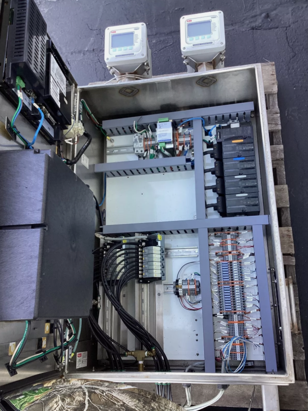 Partlow Versa Chart Circular Chart Recorder with GE Fanuc HMI ES1222 & ABB TB84 Conductivity Analyzers