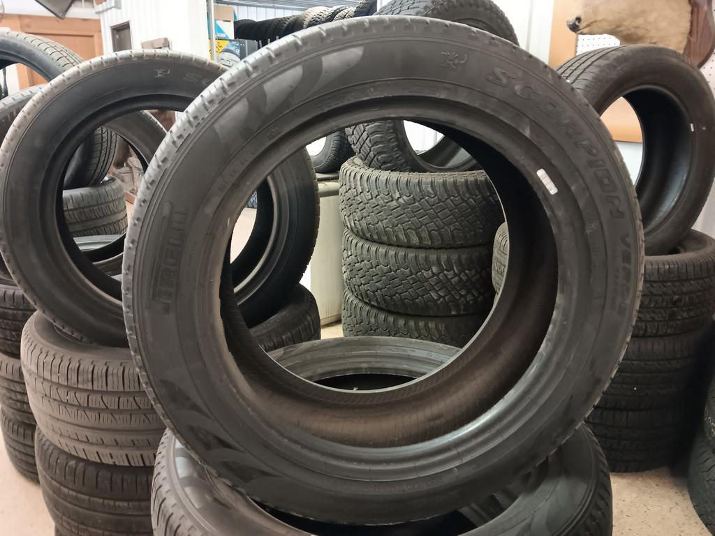 255/50R19 Pirelli Scorpion Verde All Season Tires Set of 4