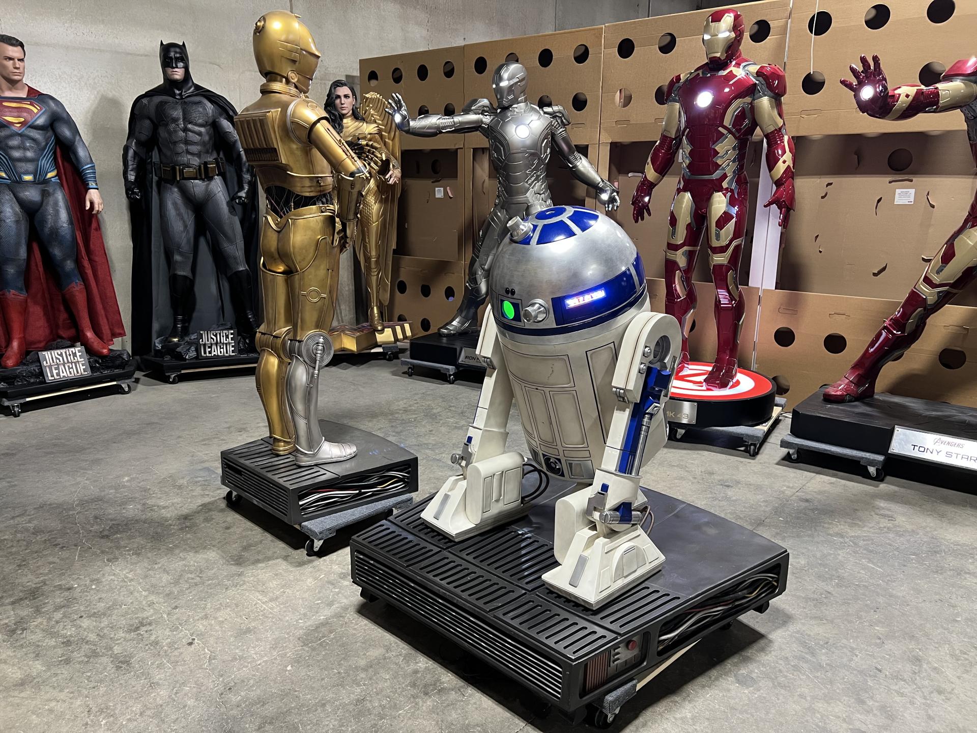 Life Size Star Wars Sideshow Version 2 R2-D2 and C-3P0