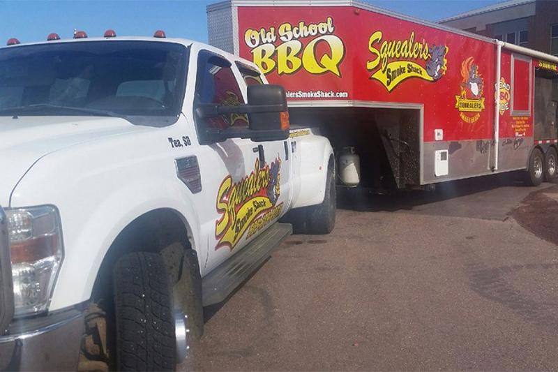 Full Service Restaurant In Tea SD Squealer's Smoke Shack