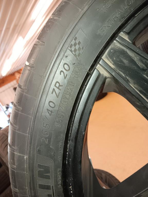 265/40ZR20 Michelin Pilot Sport All Season 4 Tires with Universal 5 lug 20" Rims set of 4