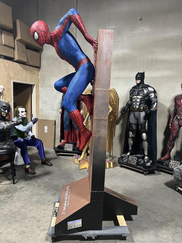 Life Size Marvel Amazing Spiderman 2 with Background Wall