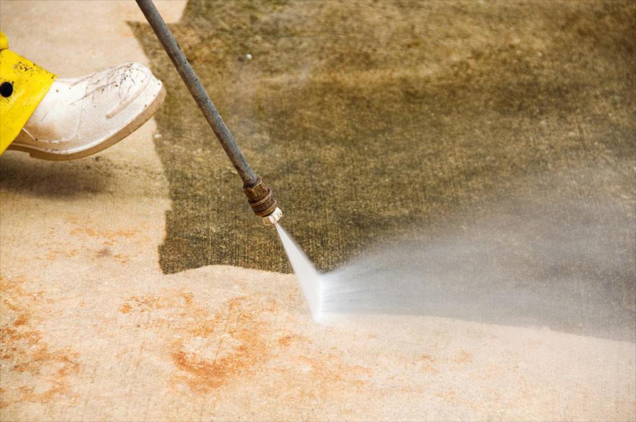 Driveway & Concrete Cleaning