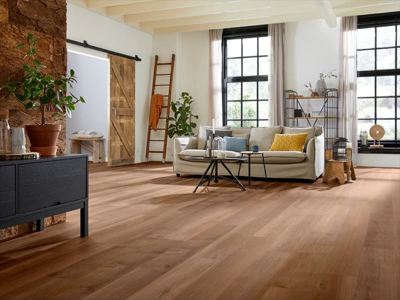 Vinyl Planks and Wood Floors