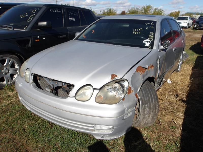 D179 1999 LEXUS GS 300