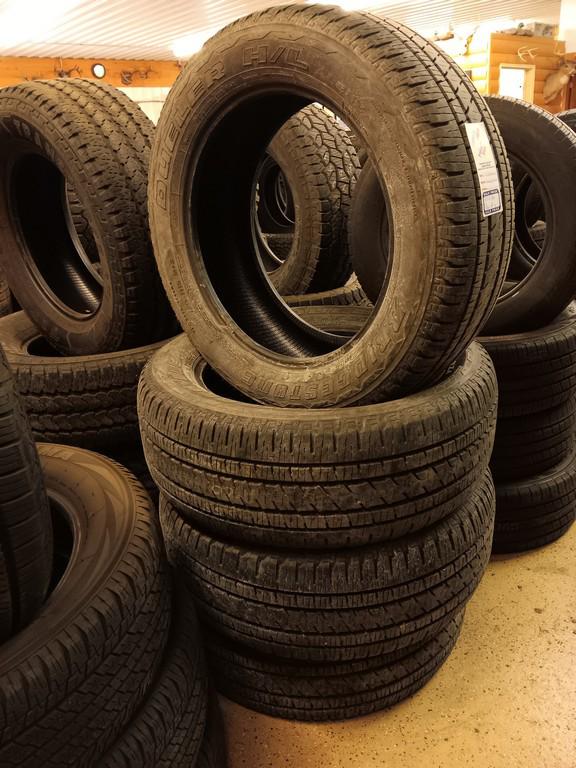 275/55R20 Bridgestone Dueler H/L Tires Set of 4