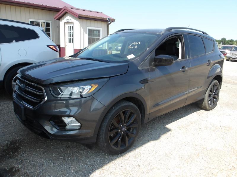 A69 - 2018 Ford Escape SE