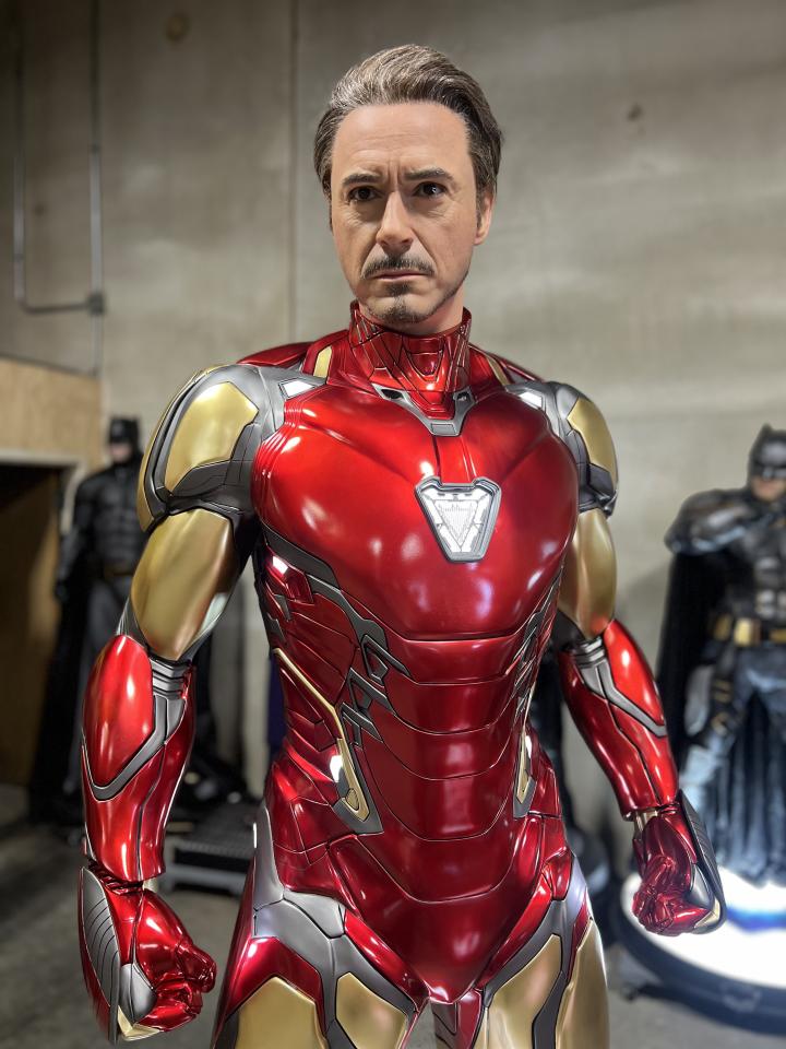 Avengers End Game Tony Stark with Interchangeable Heads