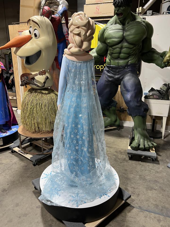 Life Size Disney Frozen Elsa and Anna with Olaf