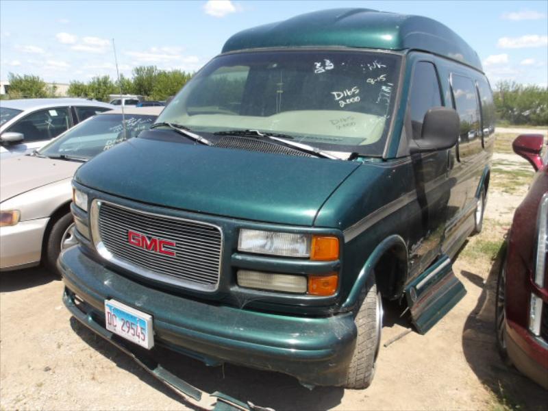 D165 - 2000 GMC Savana *** Mechanics Special ***