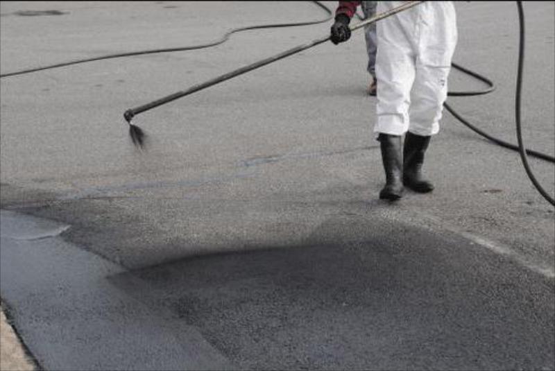 Asphalt Sealcoating