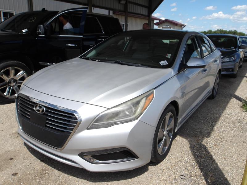 A10 - 2016 Hyundai Sonata Hybrid