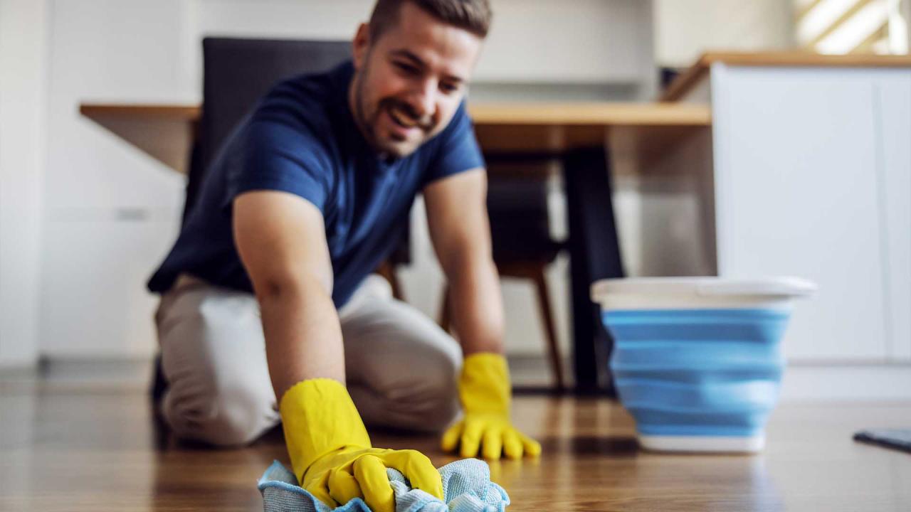 Hardwood Floor Sealing & Refinishing