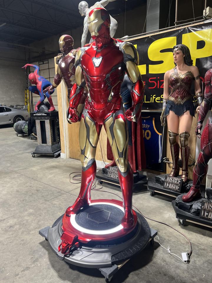 Avengers End Game Tony Stark with Interchangeable Heads
