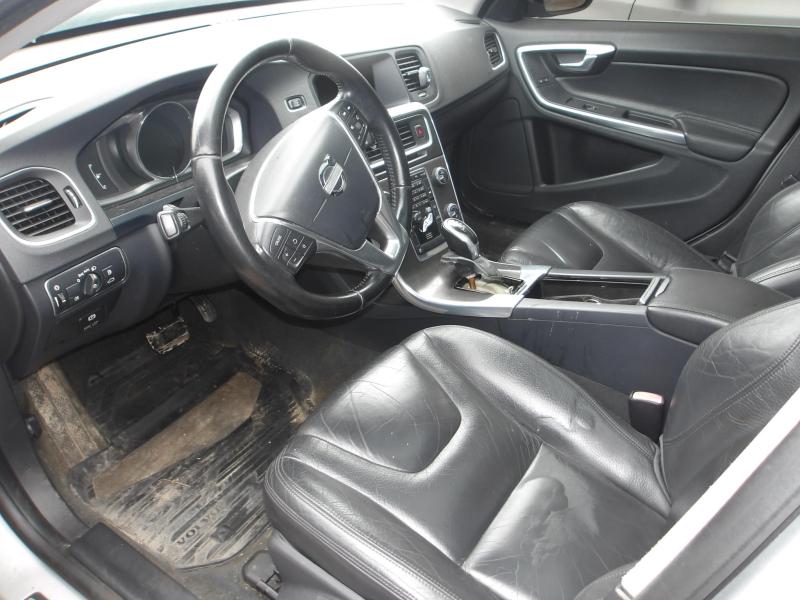 D27 - 2014 Volvo S60 T5
