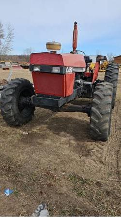 1985 Case IH 1594 Tractor - Lot # M1106