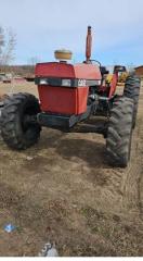 1985 Case IH 1594 Tractor - Lot # M1106
