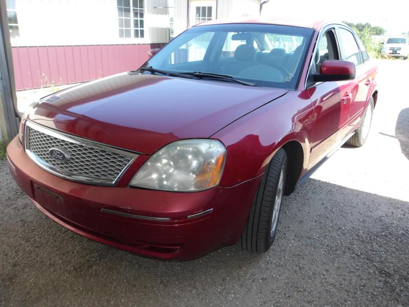 A2 - 2005 Ford Five Hundred SE