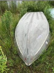 Aluminum Fishing Boat - Lot # B1039
