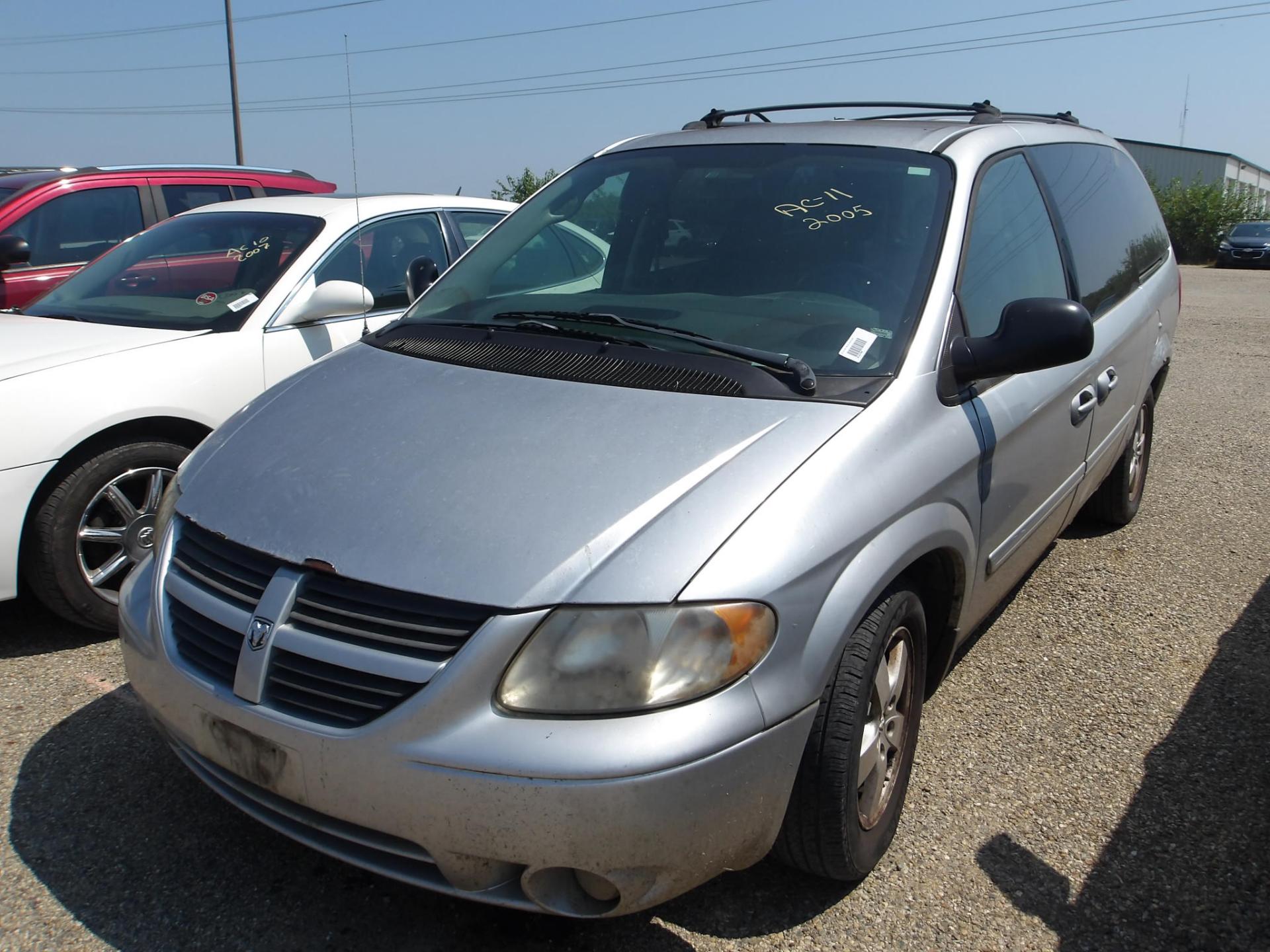 AC11 - 2005 Dodge Grand Caravan SXT