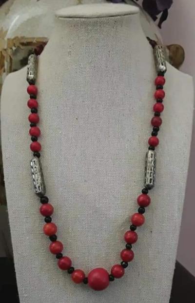 Ethnic Glass Beads Necklace