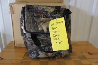 Mossy Oak John Deere Camo Bag - Lot # J1072