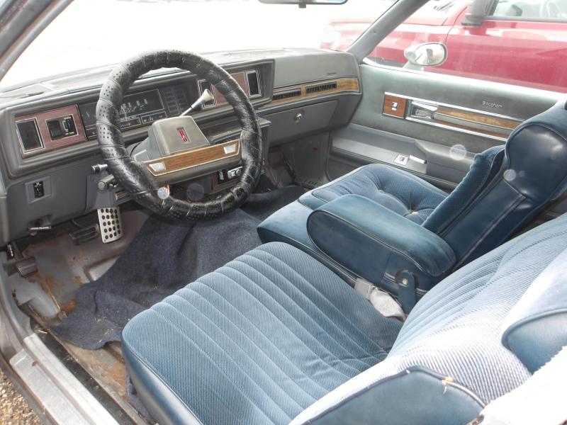 D7 - 1987 Oldsmobile Cutlass Supreme Brougham