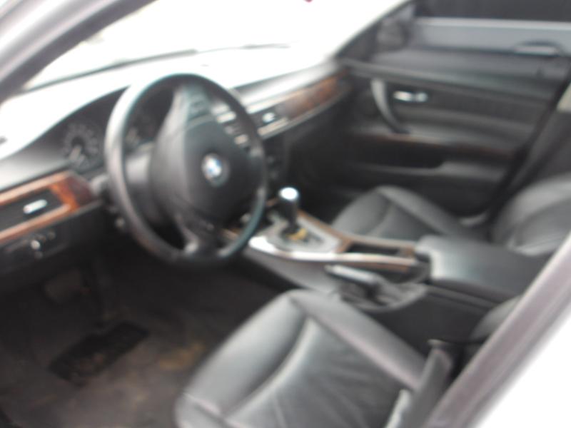 D40 - 2006 BMW 330XI