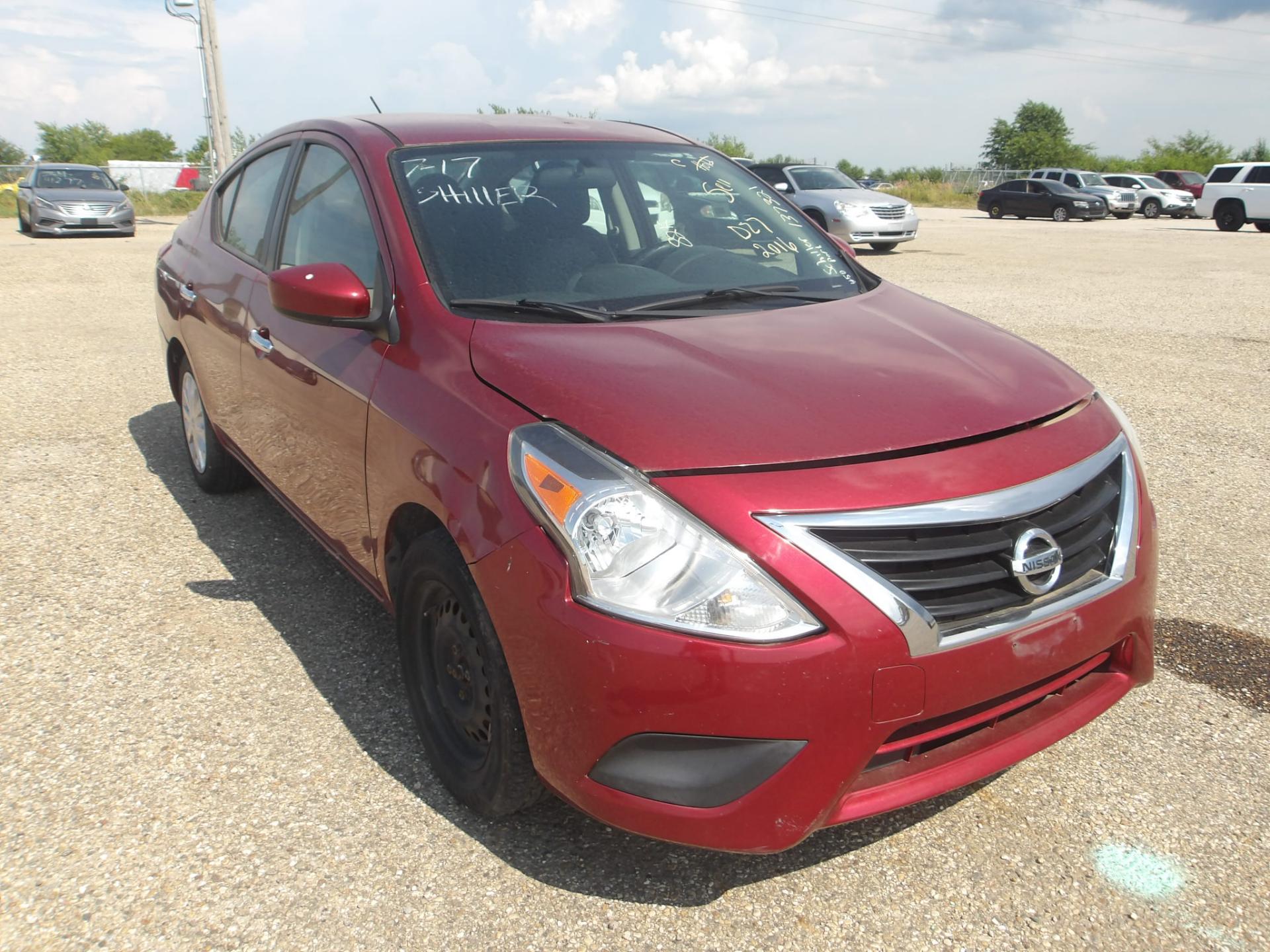 D27 - 2016 Nissan Versa SV