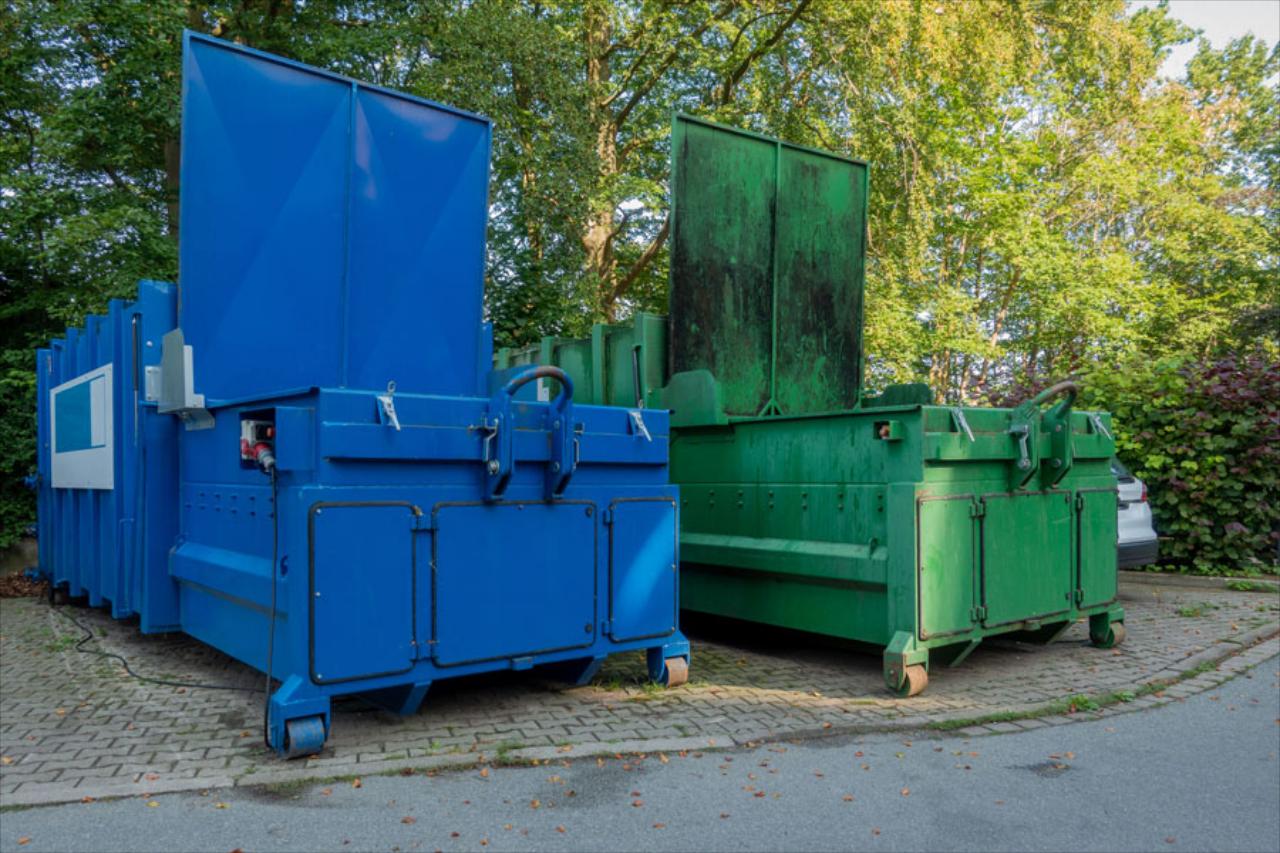 Commercial Dumpster Cleaning